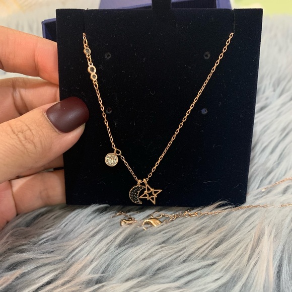 😍SOLD😍Swarovski moon necklace set - Picture 3 of 6